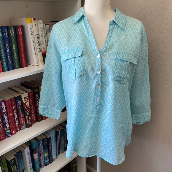Chico's Tops - CHICO'S Light Blue White Print Linen Blend Pop Over Pocket 3/4 Sleeve Top Size 2